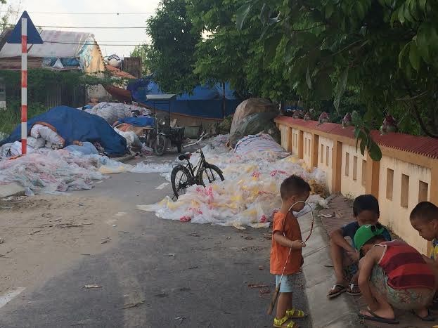 Cận cảnh làng tái chế phế liệu giữa Thủ đô ảnh 7