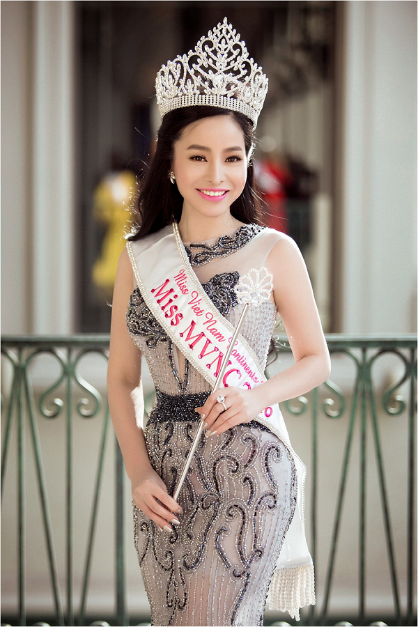 Lộ quà cưới Đông Nhi- Ông Cao Thắng gửi Trấn Thành- Hari Won ảnh 2