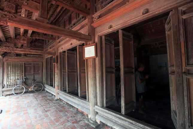 Cận cảnh những nhà gỗ cổ đẹp nhất Việt Nam ảnh 3