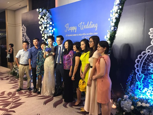 Giản dị lễ cưới lần hai của Giám đốc VTV24 ảnh 6