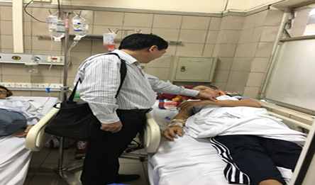 7 người nhập viện nghi ngộ độc rượu sau tiệc tân gia ảnh 3