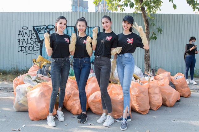 Hoa hậu Tiểu Vy cùng dàn mỹ nhân hưởng ứng 'Thử thách dọn rác' ảnh 11