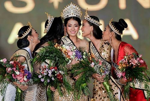 Showbiz 2/6: Nhã Phương bị chỉ trích vì không thừa nhận chuyện sinh con ảnh 2