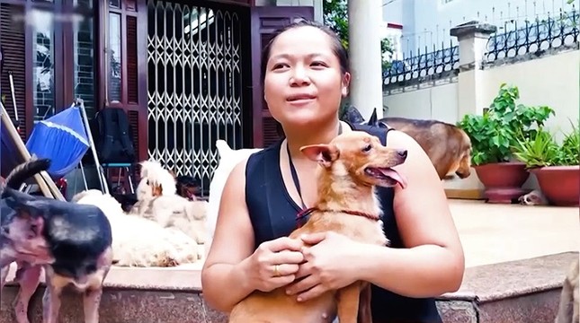 Showbiz 8/8 : Vũ ‘Về nhà đi con’ nói về tin mỗi ngày kiếm nửa tỷ tiền quảng cáo ảnh 4