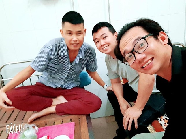 Hiệp Gà bất ngờ nhập viện ảnh 1