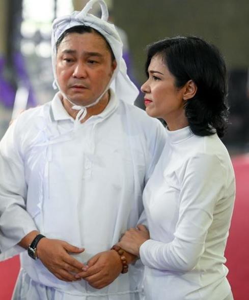 Showbiz 23/10: Thủy Tiên tiết lộ lý do không thể ghi chép chi tiết quá trình làm từ thiện ảnh 2