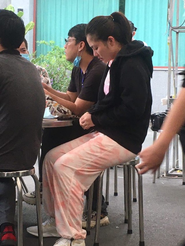 Showbiz 14/12: Danh ca Hương Lan: ‘Mất Chí Tài, ngoài gia đình, Hoài Linh là buồn nhất' ảnh 4