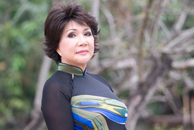 Showbiz 30/12: Việt Hương lên tiếng về việc hỗ trợ đưa tro cốt Vân Quang Long về Việt Nam ảnh 2