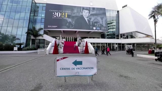 Showbiz 28/1: Lệ Quyên nói về người đàn ông 'đúng nghĩa' ảnh 4