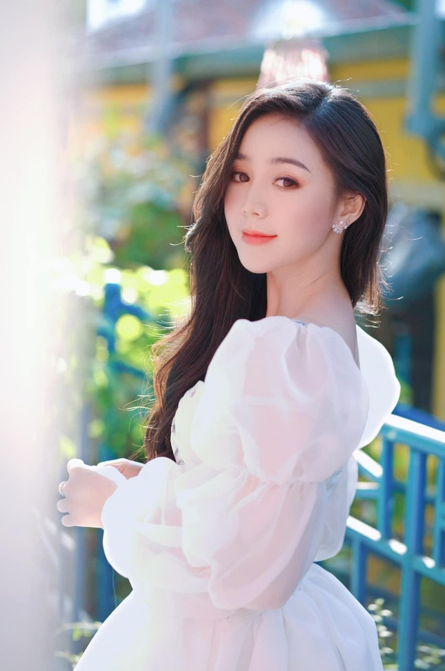 Quỳnh Kool mặc váy công chúa khoe nhan sắc ‘ngọt lịm’ ảnh 6