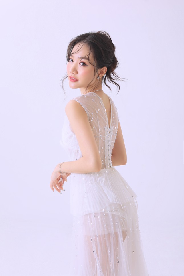 Mỹ nhân có gương mặt đẹp nhất Hoa hậu Việt Nam 2018 hiện ra sao? ảnh 6