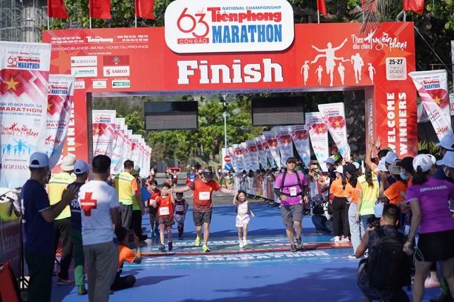 Ấn tượng đường chạy Tiền Phong Marathon 2022 ảnh 6