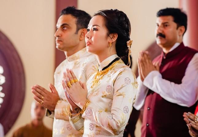 Đám cưới 'dát vàng' của Phương Trinh Jolie và sao Việt ảnh 3