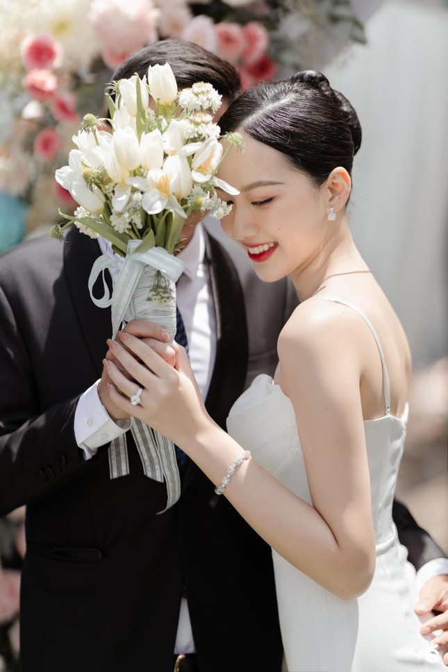 Cô gái có làn da đẹp nhất Hoa hậu Việt Nam 2020 tiết lộ về đám cưới sắp tới ảnh 8