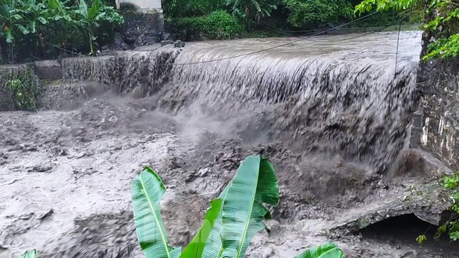 Đã tìm thấy một nạn nhân vụ lũ cuốn trôi 4 người ở Cao Bằng ảnh 1