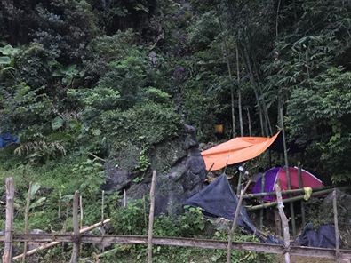 'Nhà ngoại cảm' tuyên bố có 3 tấn vàng trong hang là ai? ảnh 2