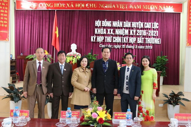 Lạng Sơn: Bầu Chủ tịch huyện Cao Lộc 40 tuổi ảnh 1