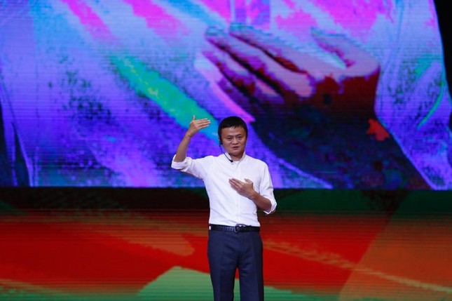 Tỷ phú Jack Ma chúc giới trẻ Việt Nam luôn tiến về phía trước ảnh 22