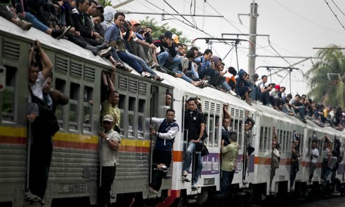 Đảo nào ở Indonesia đông dân nhất thế giới?