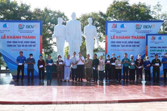  Tượng đài Bác Hồ với Tuổi trẻ, nơi giáo dục truyền thống cách mạng ảnh 3