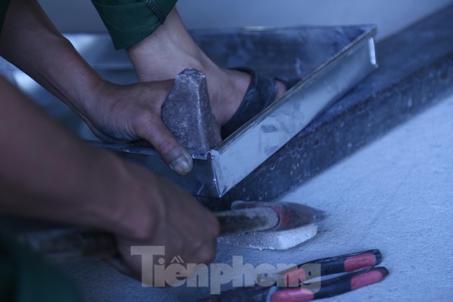 Làng gò thuyền tôn tất bật những ngày mưa lũ ảnh 5