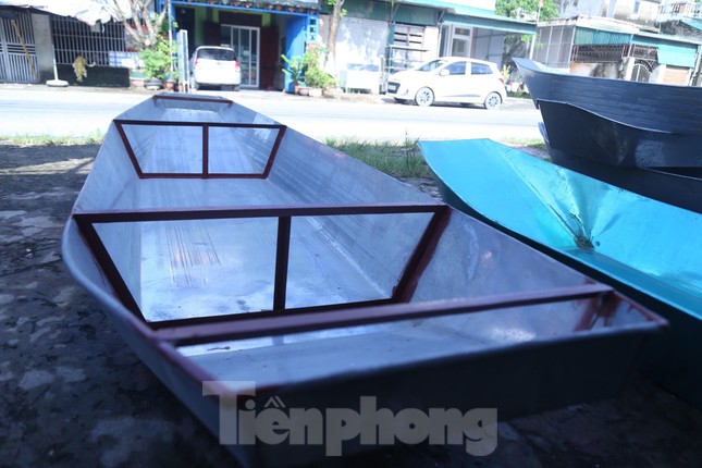 Làng gò thuyền tôn tất bật những ngày mưa lũ ảnh 7