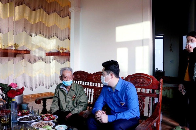Tỉnh đoàn Nghệ An, báo Tiền Phong bàn giao nhà nhân ái cho cựu TNXP ảnh 4