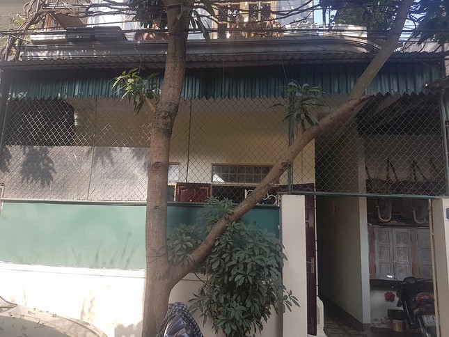 Một giờ đồng hồ ở nhà nam thanh niên đột nhập sân bay Vinh ảnh 1