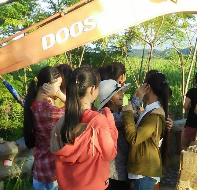 Cầu Chôm Lôm được nối lại, hơn 2.500 người dân có thể qua sông ảnh 1
