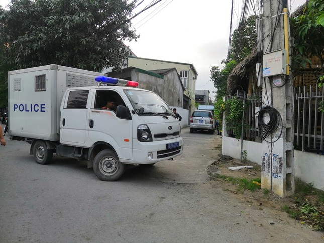 Cận cảnh cả trăm chiến sĩ công an mang súng khám xét, thu giữ 6 tạ ma túy ảnh 3