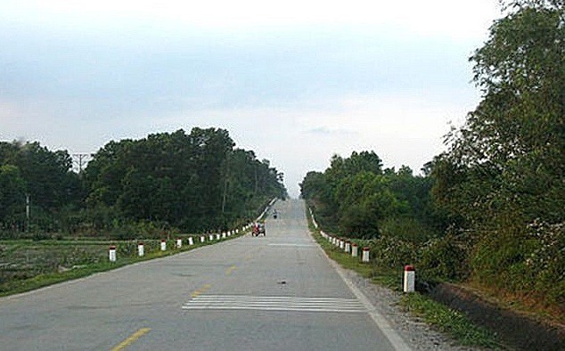 Chở cháu đi học về: Ông bị tông tử vong, cháu nguy kịch ảnh 1