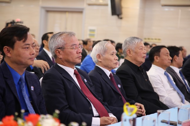 Hà Tĩnh: Tuyên dương 18 công trình thanh niên và cán bộ Đoàn tiêu biểu ảnh 1