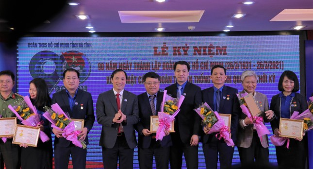 Hà Tĩnh: Tuyên dương 18 công trình thanh niên và cán bộ Đoàn tiêu biểu ảnh 5
