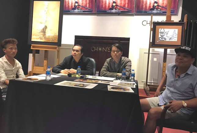 Nghi vấn tranh giả chữ ký hoạ sĩ Giáng Hương: Nhà đấu giá quanh co ảnh 1