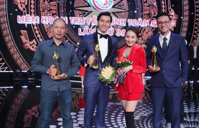'Ngày ấy mình đã yêu' thắng lớn ở Liên hoan Truyền hình toàn quốc ảnh 1