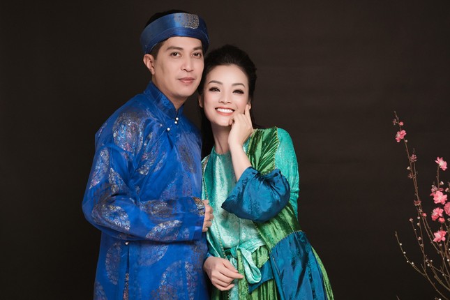 Chồng làm nền cho Tân Nhàn trong 'Tương phùng tương ngộ' ảnh 1