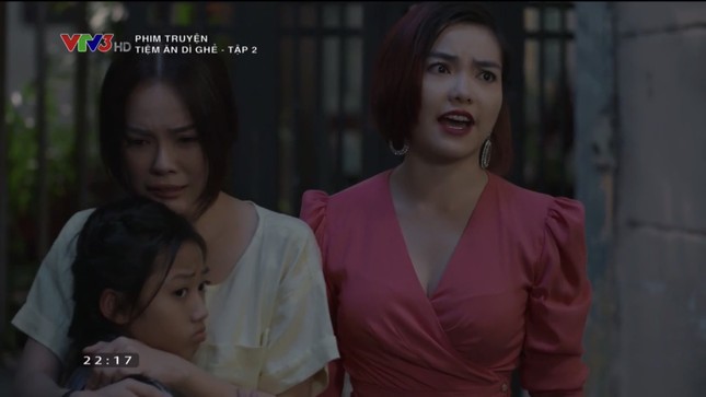 Tiệm ăn dì ghẻ tập 2: Dương Cẩm Lynh tự kề dao vào cổ để thoát bị cưỡng ép ảnh 4