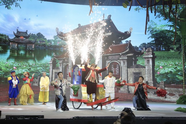 Chuyện Làng Vũ Đại thay thế Táo quân trong ‘Gặp nhau cuối năm' 2020 ảnh 11