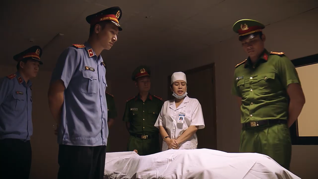 Sinh tử tập 50: Khải tử vong bất ngờ, Vũ (Việt Anh) bị cơ quan điều tra sờ gáy ảnh 1