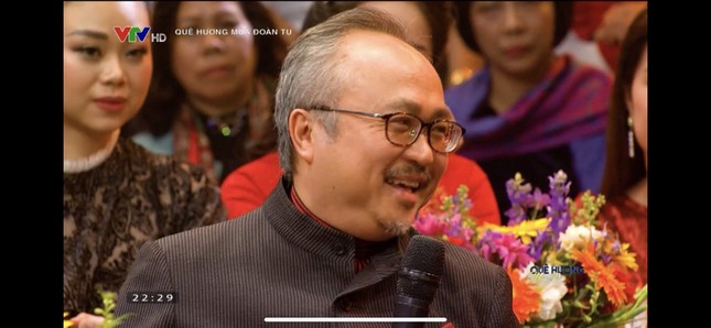 Xúc động gặp những gia đình nghệ sỹ lớn lần đầu hội ngộ trong đêm giao thừa ảnh 1
