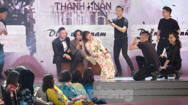VTV Awards: ‘Hoa hồng trên ngực trái’ thắng, Xuân Nghị-Hồng Diễm ẵm giải diễn xuất ảnh 1
