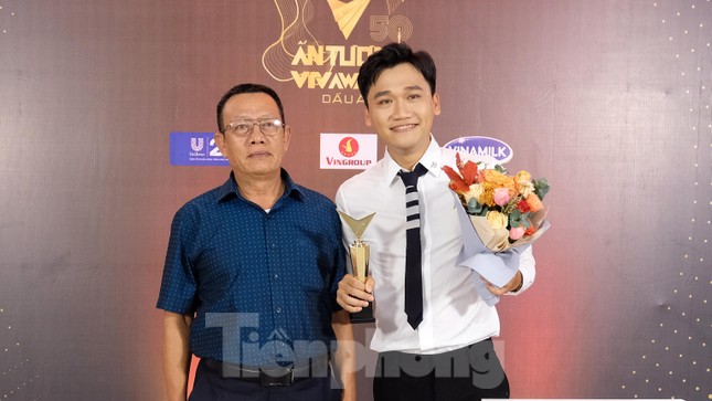 Vì đâu Xuân Nghị lần đầu đóng vai chính đã ẵm giải VTV Awards? ảnh 2