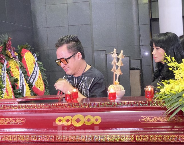 Nghẹn ngào tiễn đưa nhạc sĩ Phó Đức Phương về ‘đỉnh Phù Vân’ ảnh 8