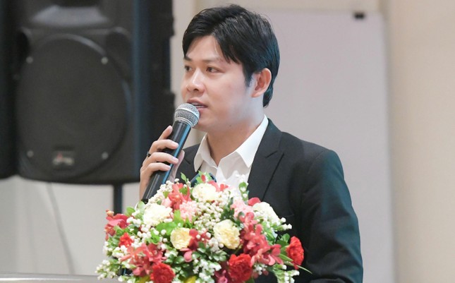Nhạc sĩ Nguyễn Văn Chung nhận hơn 1,2 tỷ đồng tác quyền - Ảnh 1.