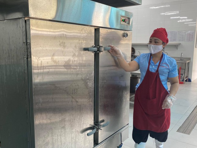 Học sinh đến trường được ăn bán trú ra sao? ảnh 3