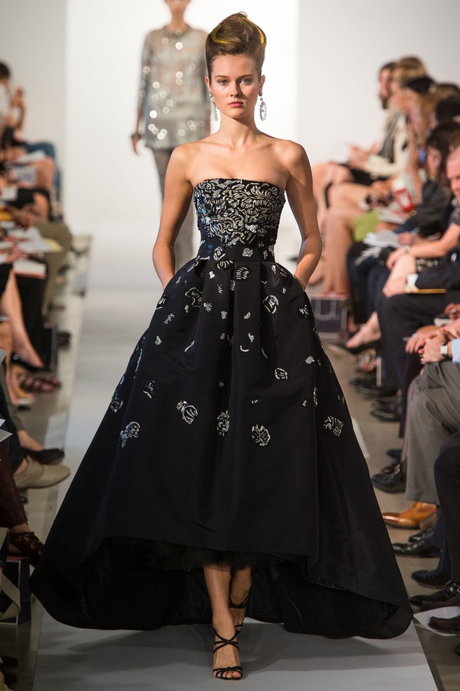 Diện đầm Oscar de la Renta lộng lẫy mùa lễ hội ảnh 7