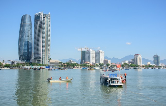 1.000 người quần thảo sông Hàn tìm kiếm 3 nạn nhân mất tích ảnh 7