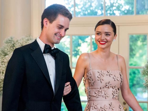 'Thiên thần nội y' Miranda Kerr cưới tỉ phú công nghệ kém 7 tuổi ảnh 1