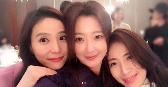 Ngỡ ngàng nhan sắc tinh khôi của người đẹp Kim Hee Sun ảnh 8