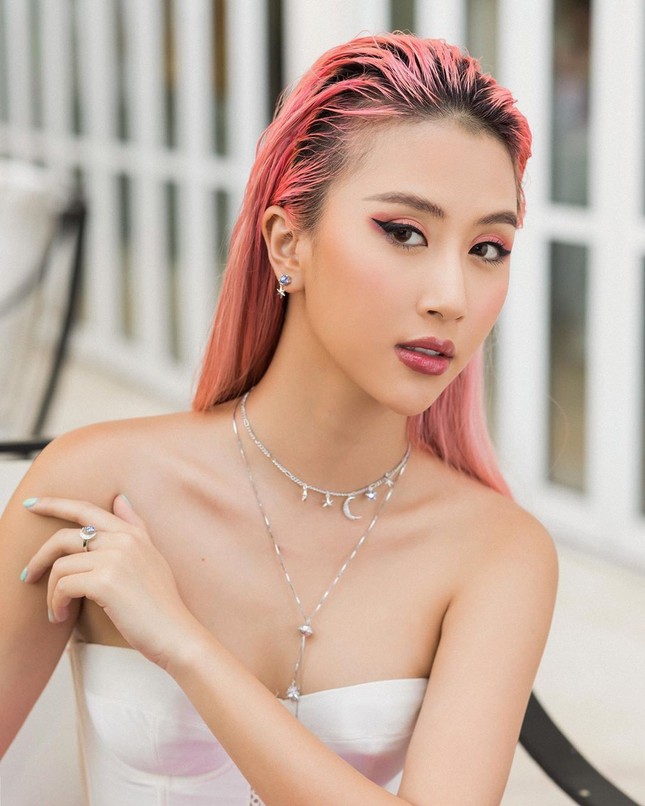 Quỳnh Anh Shyn bị cách ly tập trung khi vừa hạ cánh xuống sân bay ảnh 7